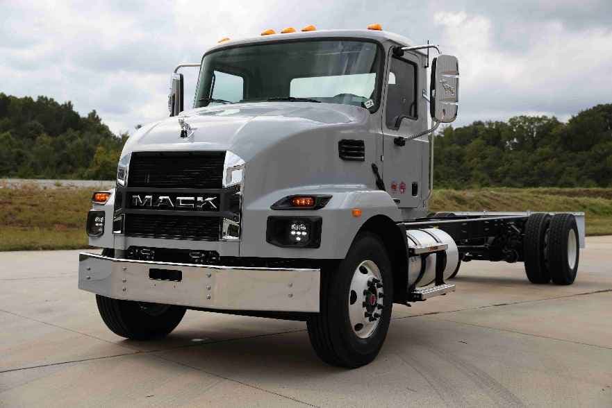 Mack Trucks Adds 23,000-Pound Axle, 325-HP Engine to MD Series