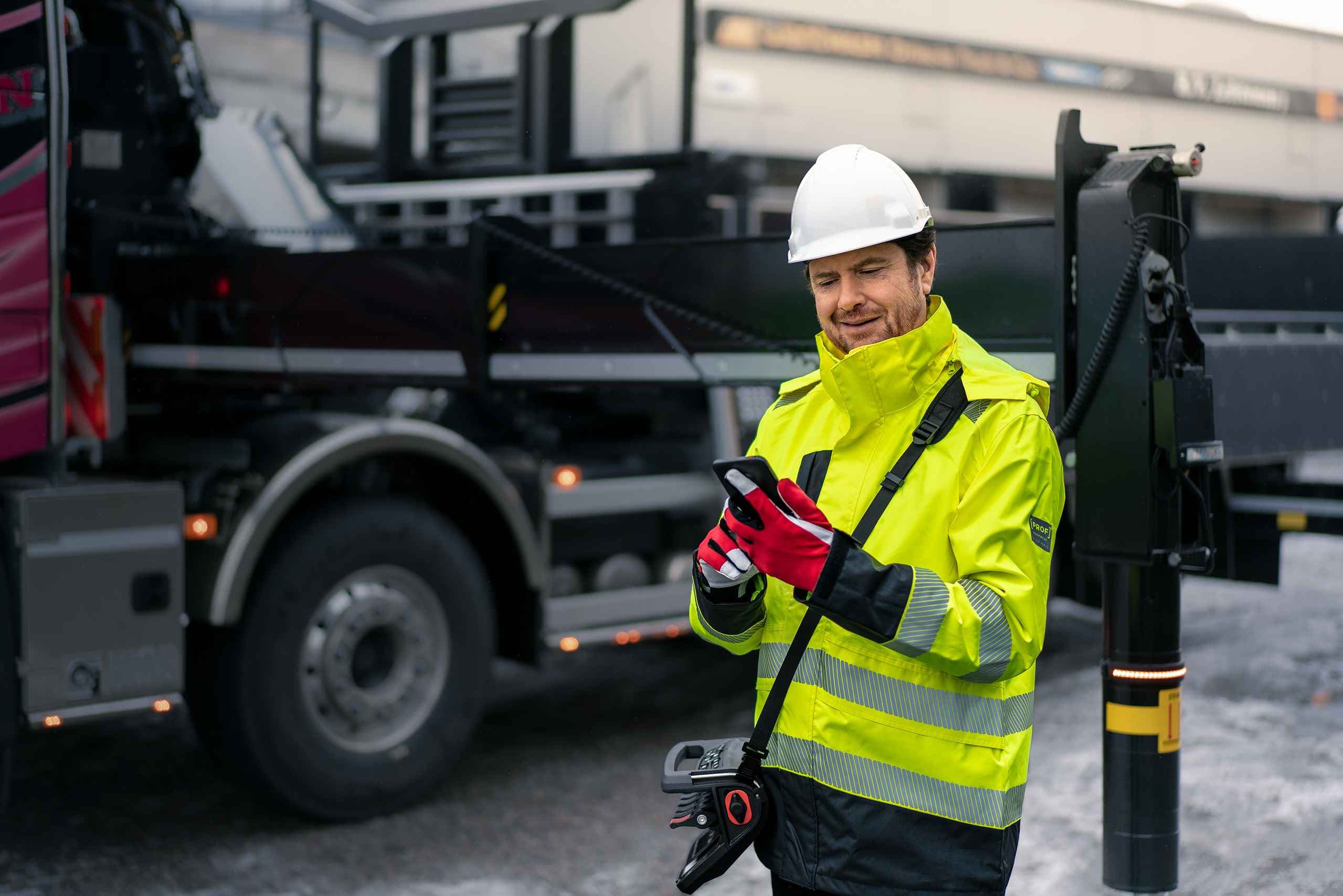 Hiab Unveils MyHiab Mobile App to Improve Operator Efficiency and Safety